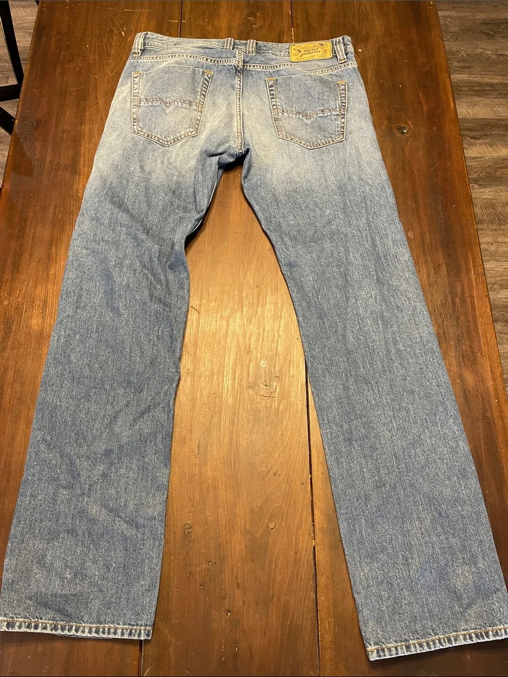 Diesel Industry Men’s Viker Button Fly Straight Leg Denim Jeans Size 32 x 32